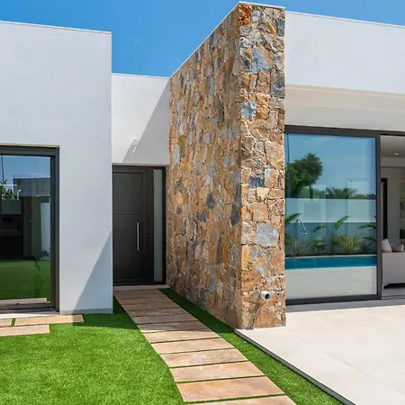 Luxury * Pilar de la Horadada