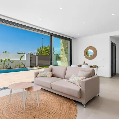 Luxury * Pilar de la Horadada